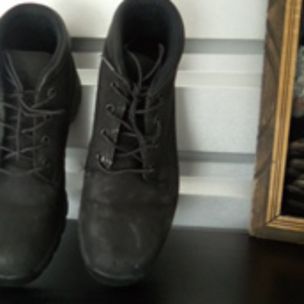 Timberland's - Picture 2 of 4